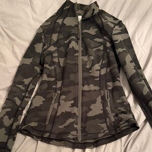 Lululemon Women’s Green Camouflage Define Jacket